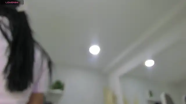 EmiliaRose  online show from 04-14-26, 10:16