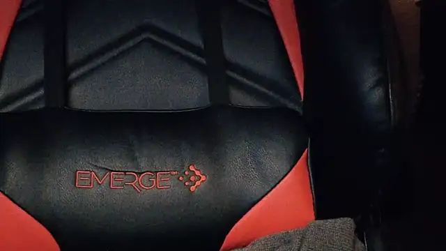 Snapshot of strongdude212 chatting on 02-18-26, 01:29 strongdude212 online show from 02-18-26, 01:29