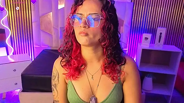 kristen tay online show from 03-11-26, 03:23