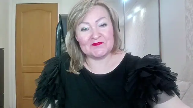 Victoria secrets  online show from 06-18-26, 09:47