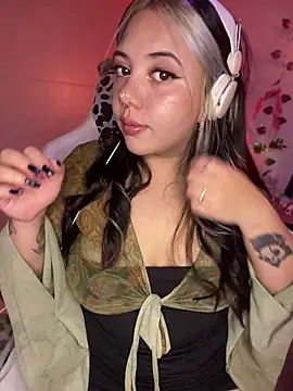  ivyginger online show from 06-12-26, 12:20