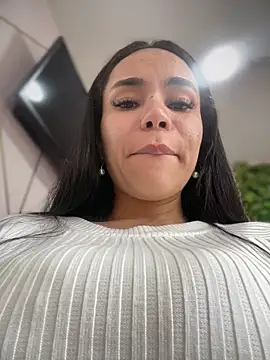 Naatalia online show from 12-04-25, 07:44