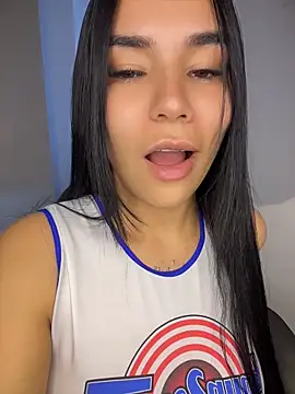 Naatalia online show from 04-16-26, 09:39