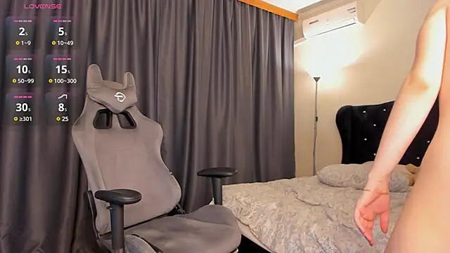 Snapshot of GentleMiss chatting on 03-18-25, 07:19 GentleMiss online show from 03-18-25, 07:19