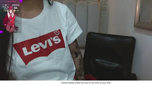 Snapshot of camilah_tk chatting on 06-15-26, 12:18 camilah tk online show from 06-15-26, 12:18