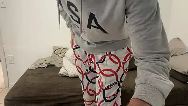 Snapshot of greekmythics chatting on 03-30-26, 10:27 greekmythics online show from 03-30-26, 10:27