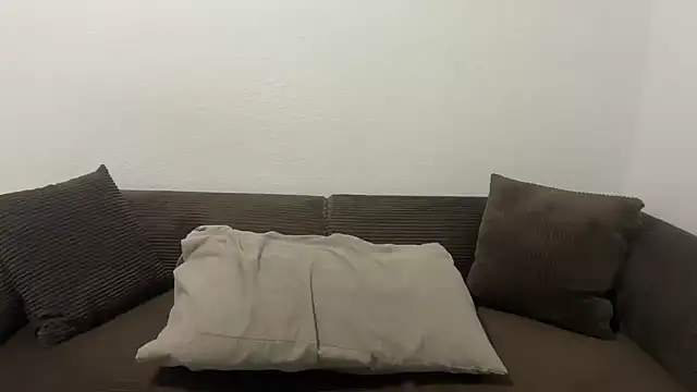 Snapshot of greekmythics chatting on 04-08-26, 11:21 greekmythics online show from 04-08-26, 11:21