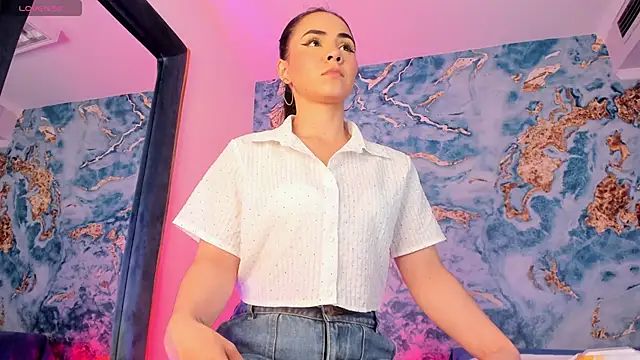 Snapshot of Natty_roberts_ chatting on 03-14-26, 01:34 Natty roberts online show from 03-14-26, 01:34