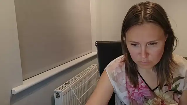 eatmypie69 online show from 06-18-26, 09:30