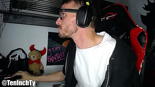 teninchty online show from 10-24-25, 04:09