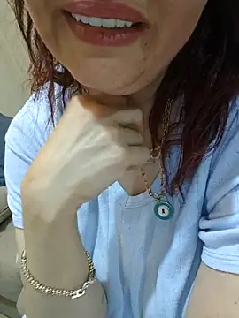 Loly2025 online show from 07-17-26, 05:40
