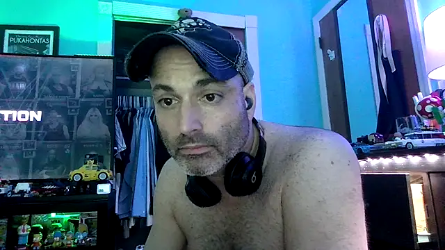 Snapshot of Novabear6996 chatting on 07-03-26, 05:25 Novabear6996 online show from 07-03-26, 05:25