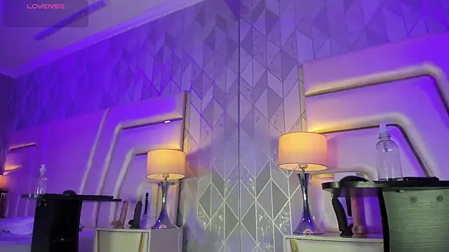 AnahisBennett online show from 01-10-26, 04:03