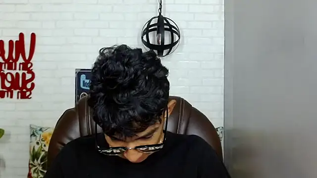 Martin Linares online show from 03-03-25, 01:53