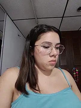 EmmaSulivan online show from 05-13-26, 10:17
