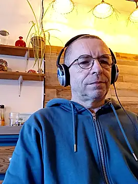 Xavspank2 online show from 01-06-26, 09:02