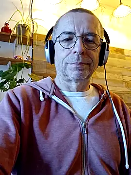 Xavspank2 online show from 03-10-26, 10:42