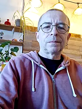 Xavspank2 online show from 03-24-26, 08:52