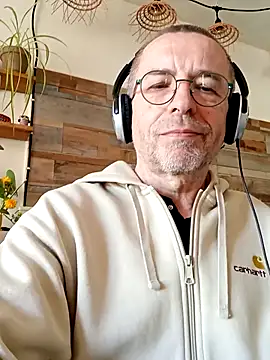 Xavspank2 online show from 03-30-26, 09:43