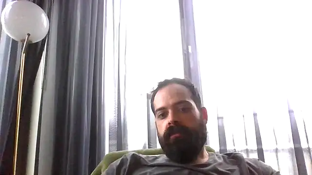 guccititi online show from 04-14-26, 08:26