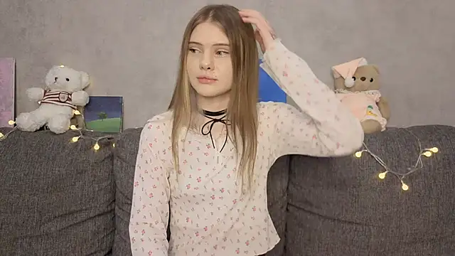 CarolinePepper online show from 05-28-26, 01:30