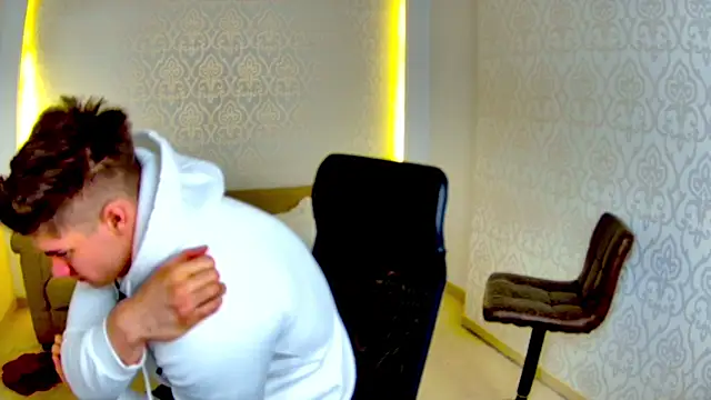 MaxKaiden online show from 02-24-26, 05:38