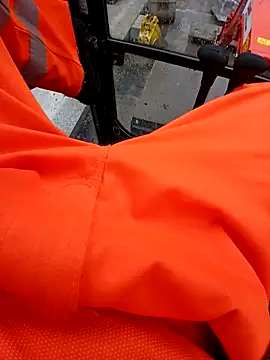 Snapshot of Eusuntnoulgigolo chatting on 11-19-25, 09:53 Eusuntnoulgigolo online show from 11-19-25, 09:53