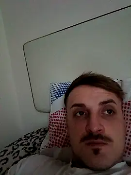 Snapshot of Eusuntnoulgigolo chatting on 11-30-25, 08:46 Eusuntnoulgigolo online show from 11-30-25, 08:46