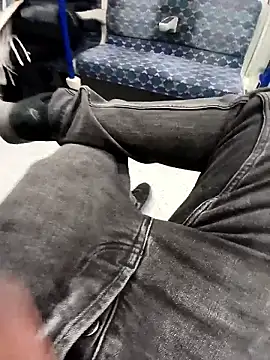 Snapshot of Eusuntnoulgigolo chatting on 01-10-26, 05:20 Eusuntnoulgigolo online show from 01-10-26, 05:20