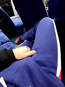 Snapshot of Eusuntnoulgigolo chatting on 01-13-26, 07:13 Eusuntnoulgigolo online show from 01-13-26, 07:13