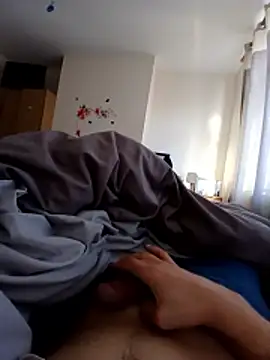 Snapshot of Eusuntnoulgigolo chatting on 01-16-26, 09:46 Eusuntnoulgigolo online show from 01-16-26, 09:46