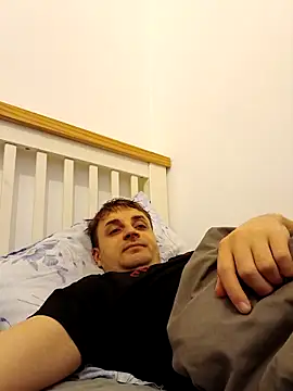 Snapshot of Eusuntnoulgigolo chatting on 02-14-26, 10:06 Eusuntnoulgigolo online show from 02-14-26, 10:06