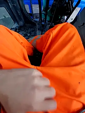 Snapshot of Eusuntnoulgigolo chatting on 02-16-26, 04:47 Eusuntnoulgigolo online show from 02-16-26, 04:47