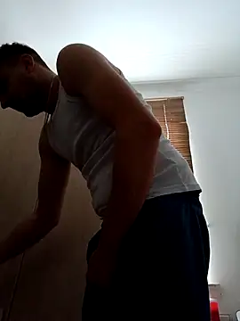 Snapshot of Eusuntnoulgigolo chatting on 03-01-26, 09:22 Eusuntnoulgigolo online show from 03-01-26, 09:22