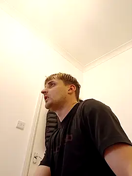 Snapshot of Eusuntnoulgigolo chatting on 03-24-26, 06:57 Eusuntnoulgigolo online show from 03-24-26, 06:57