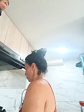 Coeur de luxure online show from 03-05-26, 06:59