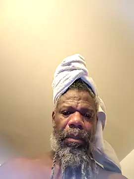 Snapshot of KingSlim56 chatting on 03-08-26, 11:14 KingSlim56 online show from 03-08-26, 11:14