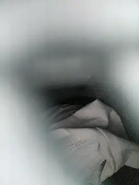 Snapshot of Tom23062 chatting on 11-30-25, 07:34 Tom23062 online show from 11-30-25, 07:34