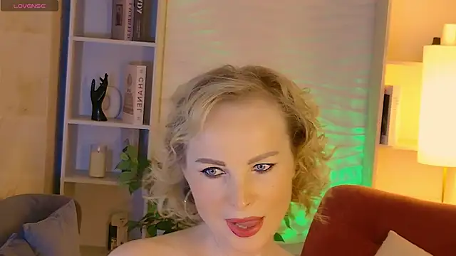 Sandra Kind online show from 04-11-26, 05:23