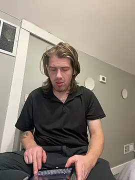 Explosive andyy online show from 11-24-25, 08:36