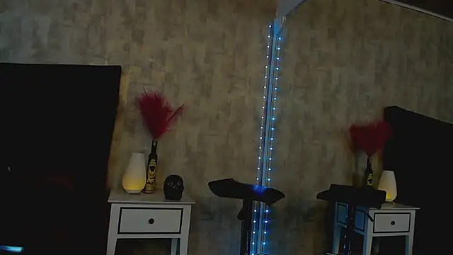 NahomyCarther online show from 05-26-26, 11:23