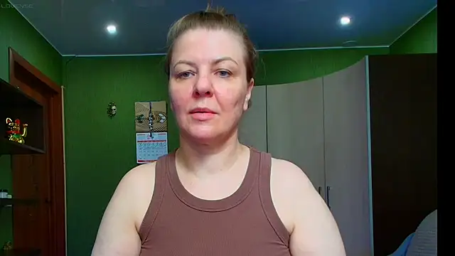 Snapshot of VeronikawGold chatting on 06-08-26, 07:42 VeronikawGold online show from 06-08-26, 07:42