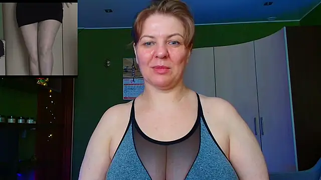 Snapshot of VeronikawGold chatting on 06-11-26, 02:59 VeronikawGold online show from 06-11-26, 02:59
