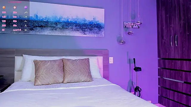 Ashly hills online show from 06-06-26, 07:51