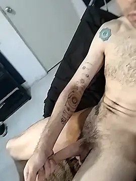 Melvin8011 online show from 02-19-25, 05:27