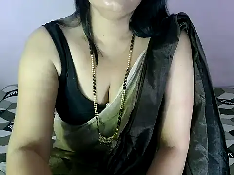 Snapshot of siyajaan chatting on 06-06-26, 06:40 siyajaan online show from 06-06-26, 06:40