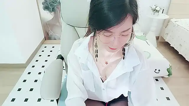 Dazzlebean online show from 03-23-26, 03:16