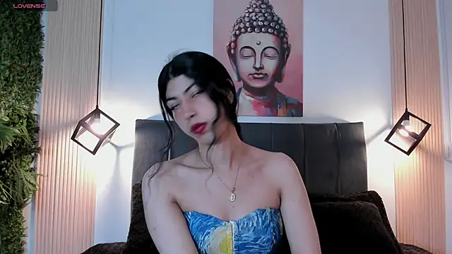 Cassie bloom online show from 10-29-25, 08:21