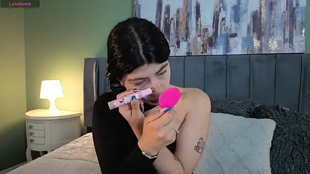 Cassie bloom online show from 06-05-26, 03:24