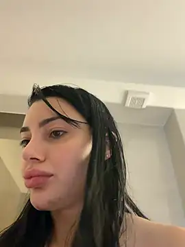 Snapshot of Mia_Splash chatting on 06-01-26, 10:50 Mia Splash online show from 06-01-26, 10:50